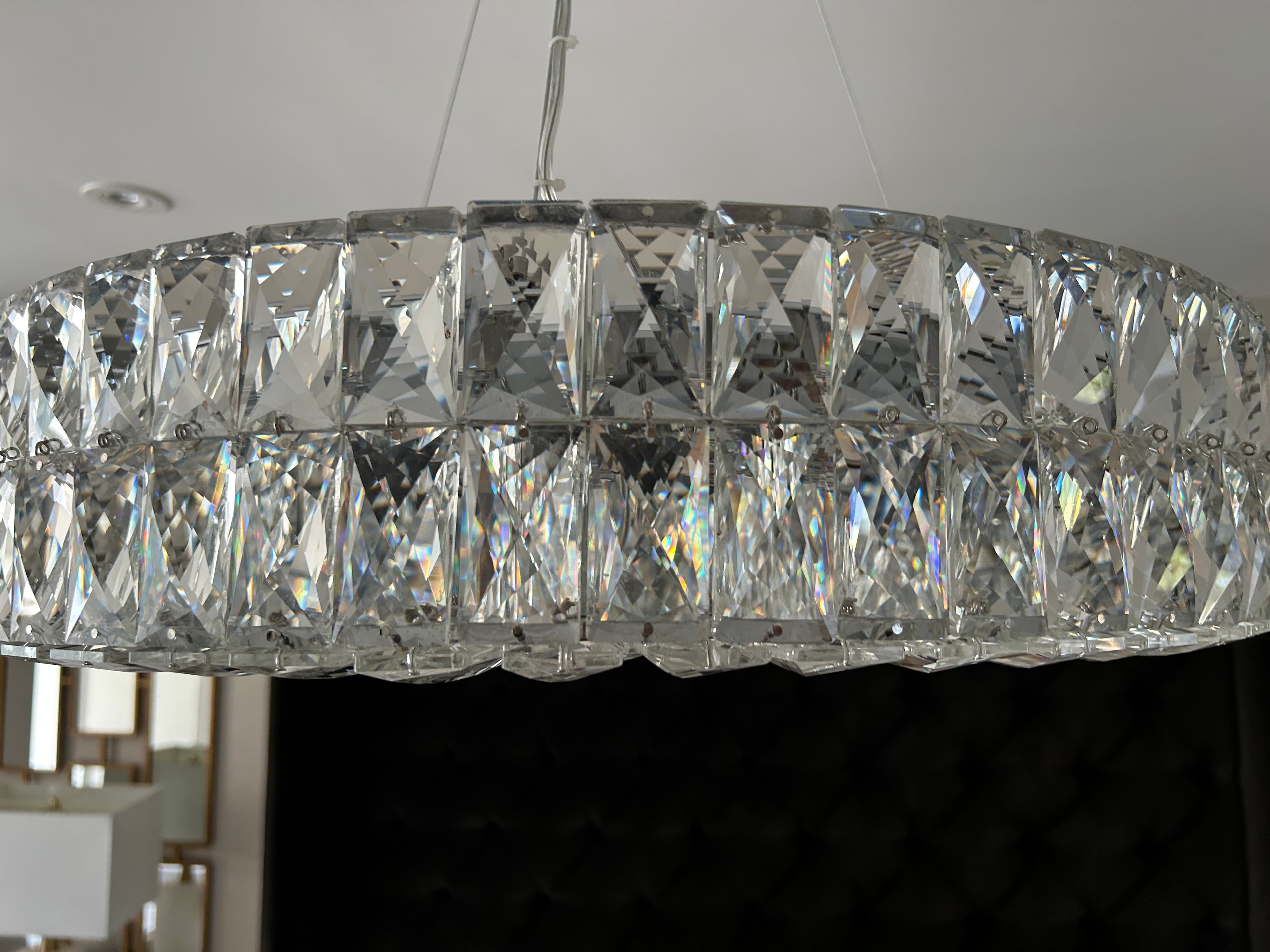 Chandelier cleaning service