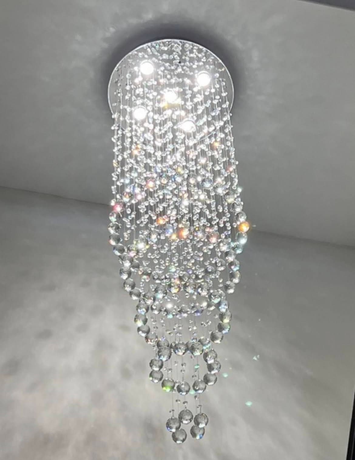 Raindrop crystal chandelier